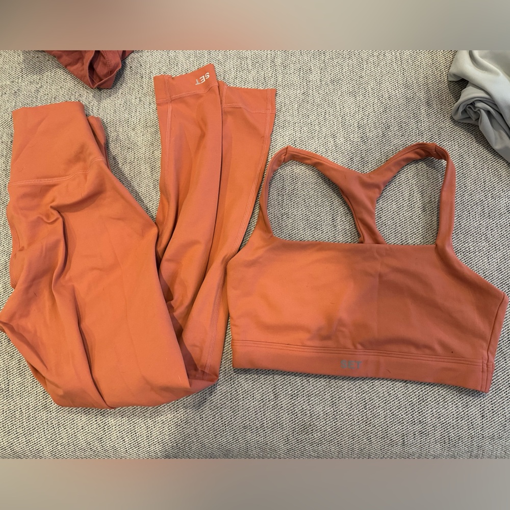 Setactive luxform activewear set and basic.